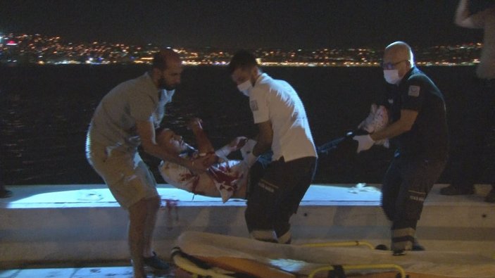 İzmir’de çıkan kavgada iki kardeş bıçaklandı