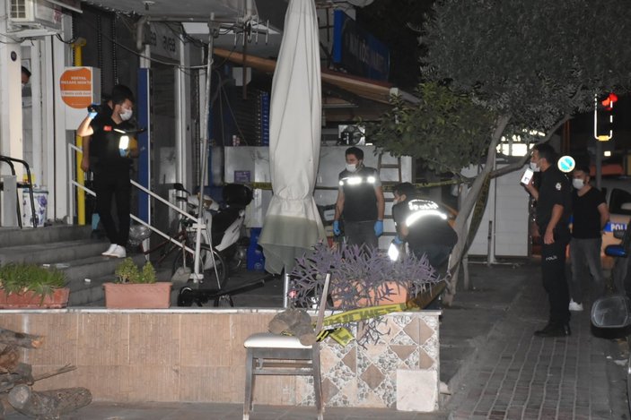 İzmir’de taksicilerin müşteri kavgası: 1'i ağır, 4 yaralı