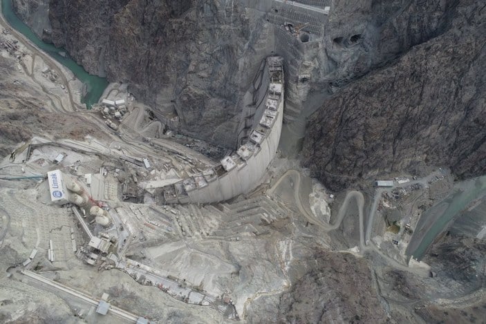 Yusufeli Barajı’nın gövdesinin tamamlanmasına 40 metre kaldı