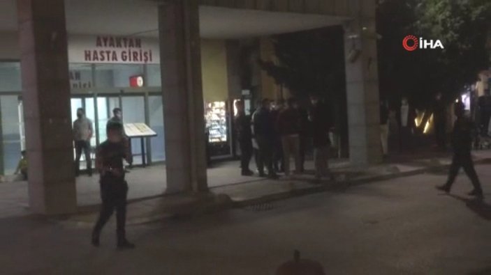 Arnavutköy'de hastanede görevli jandarma personeline saldırdılar