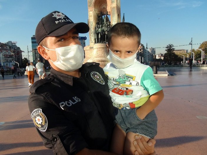 İstanbul'da kaybolan çocuğu polis, annesine ulaştırdı