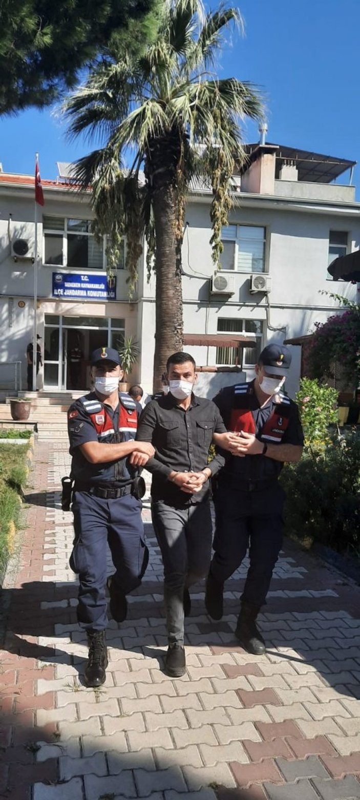 10 aydır kaçak olarak yaşayan cezaevi firarisi sonunda İzmir'de yakalandı