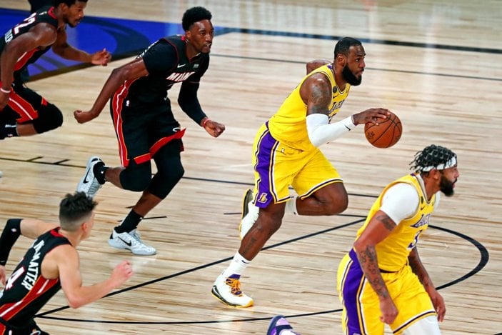Los Angeles Lakers, Miami Heat'i yine yendi