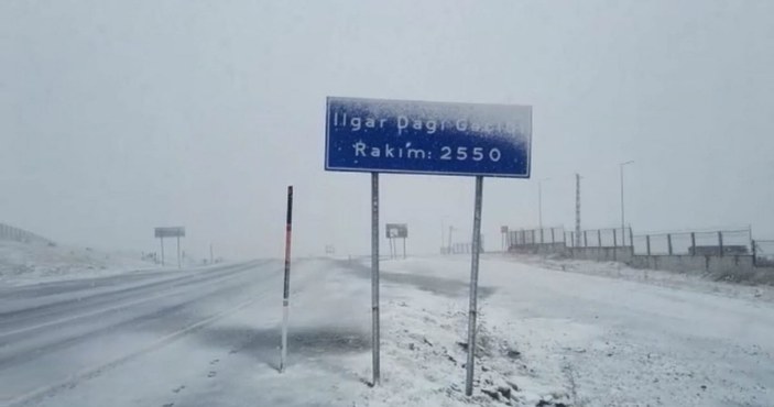 Yılın ilk karı Ardahan'ın Posof ilçesine yağdı