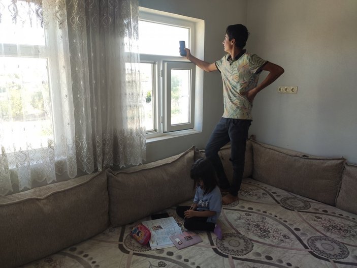 Mardin'de öğrenciler şebeke sorunu yaşıyor