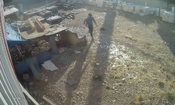 i Kahramanmaraş’ta tavukları torbaya koyup çaldı