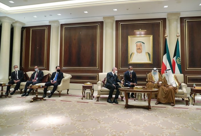 Cumhurbaşkanı Recep Tayyip Erdoğan, Kuveyt Emiri'ne taziyelerini iletti
