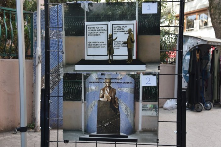 CHP'li İzmit Belediyesi dikeceği heykeli halk oylamasına sundu