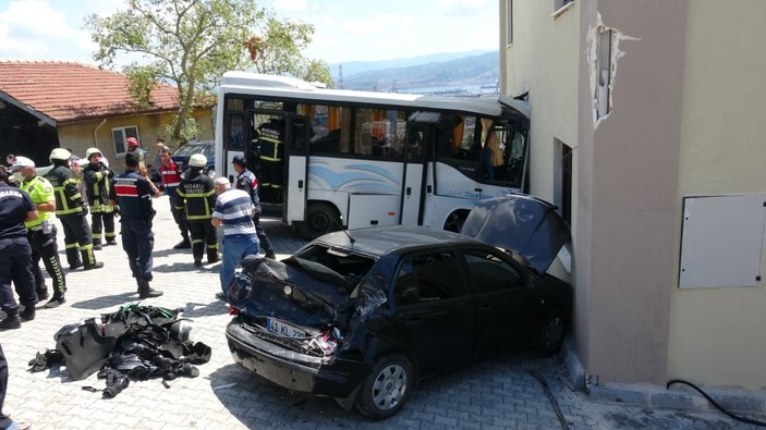 Kocaeli'de kazada yaralanan uzman onbaşı şehit oldu