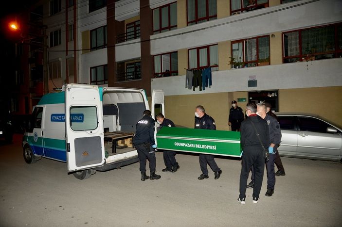 Eskişehir'de bir kişi, iş ortağını öldürdü