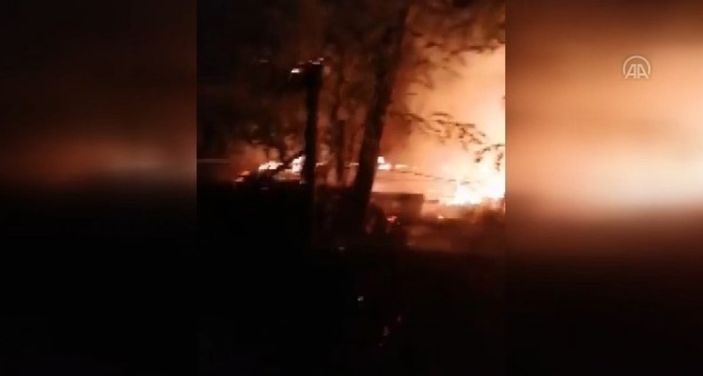 a Kastamonu'da yıldırım düştü: 3 dekarlık anız alanı yandı