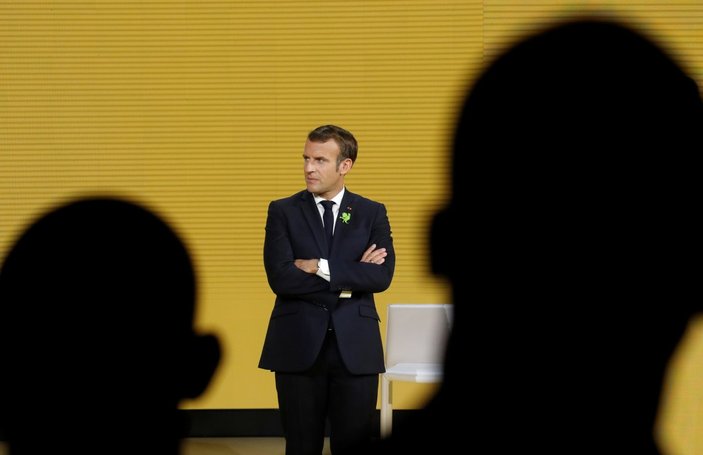 Fransa, Emmanuel Macron ile saygınlığını kaybediyor
