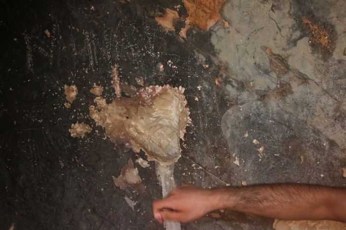 d Adıyaman'da tarihi mağara defineciler tarafından tahrip edildi