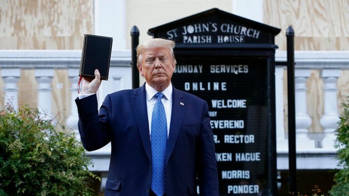 Eric Trump: Babam Hristiyanlığı kurtardı