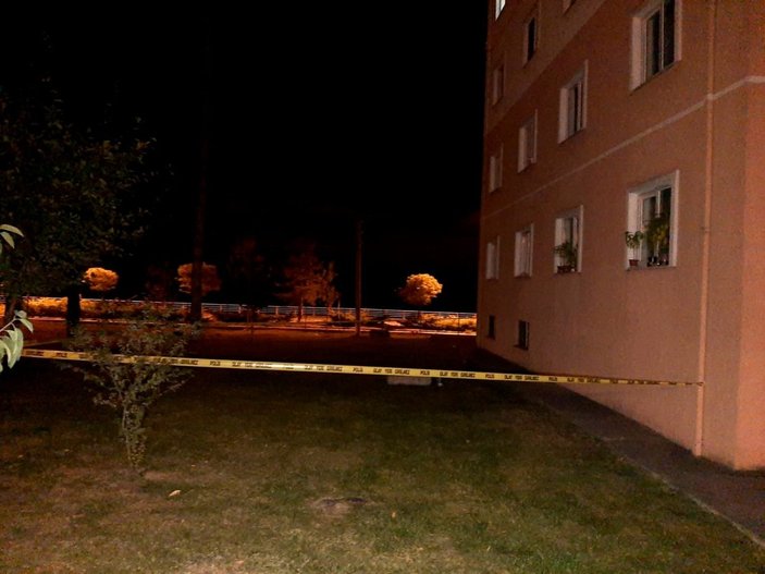 Karabük’te 4'üncü kat penceresinden düşen kadın öldü
