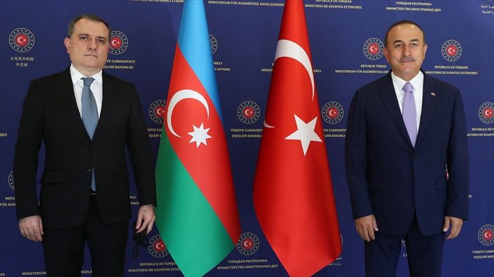 Bakan Mevlüt Çavuşoğlu, Azerbaycanlı mevkidaşı Ceyhun Bayramov’la telefonla görüştü