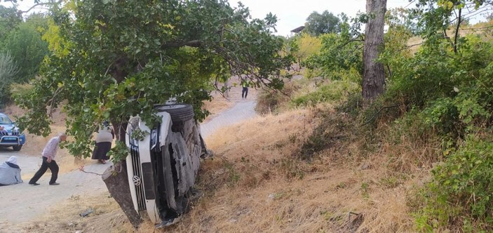 Kahramanmaraş'ta bir araç şarampole yuvarlandı