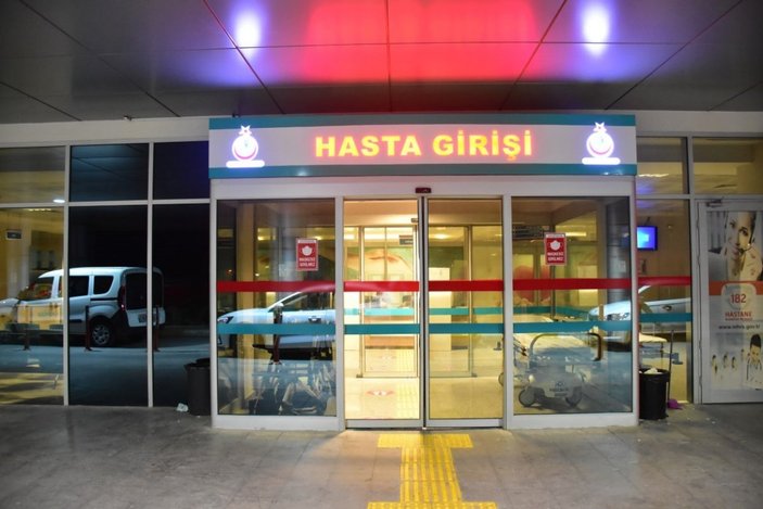 İzmir'de doktoru darbeden şüpheli ve imam nikahlı eşi gözaltına alındı