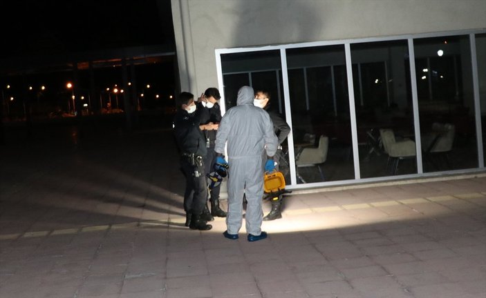 Erzincan'da hastaneden kaçmak isteyen virüslü hasta balkondan düştü