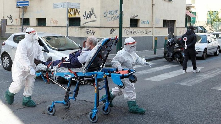 İtalya'da koronavirüs vaka artışları devam ediyor