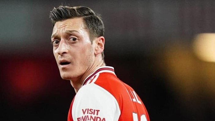 Al Nassr'dan Mesut Özil'e 20 milyon euro