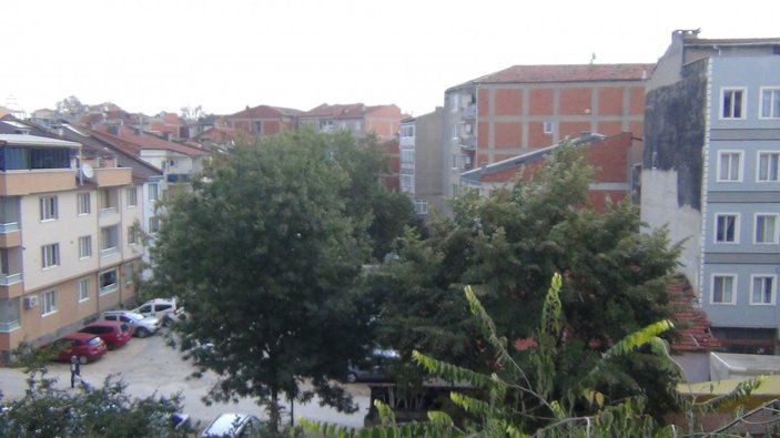 Bursa'da şiddetli lodos hayatı felç etti
