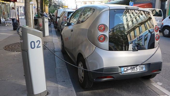 ELEKTRİKLİ ARAÇ