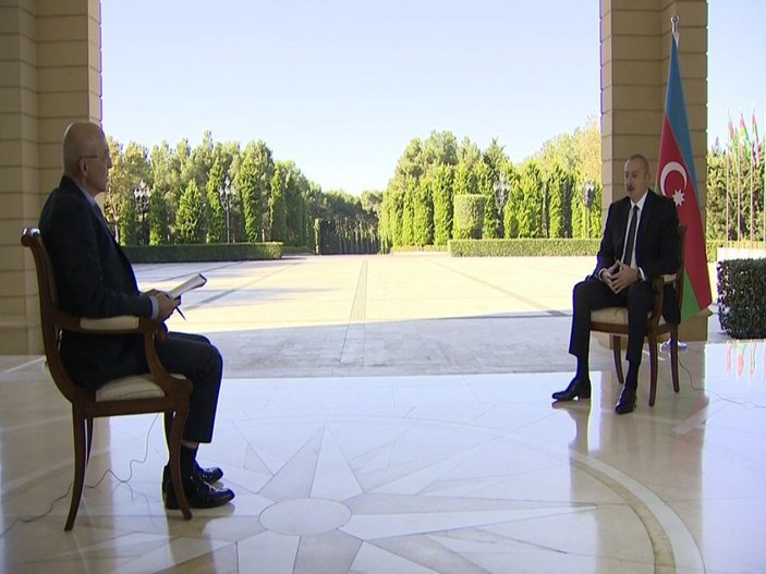 Aliyev'in Türkiye Azerbaycan'da üs kuracak mı sorusuna cevabı