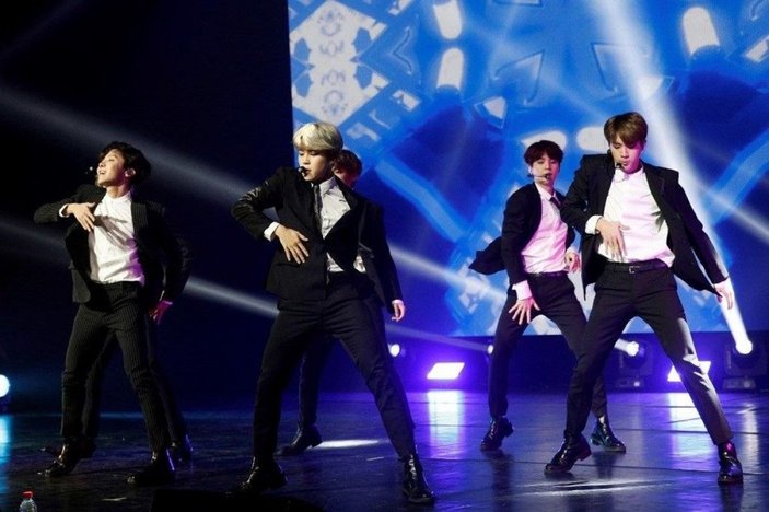 Güney Koreli pop müzik grubu BTS, su markası çıkardı