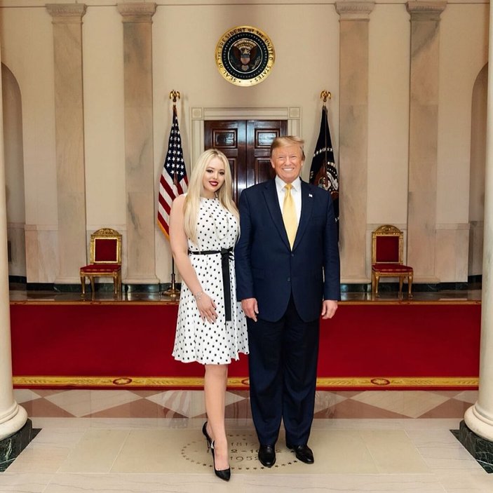 Donald Trump'ın küçük kızı Tiffany tatilde