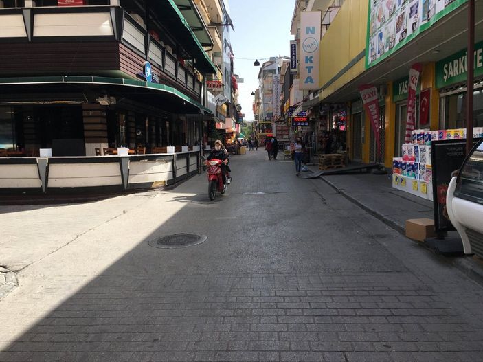 d Üniversiteler açılmayınca Isparta esnafı işsiz kaldı