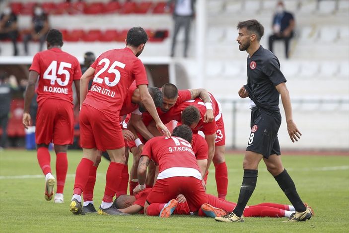 Keçiörengücü, Ümraniyespor'u 2 golle yendi