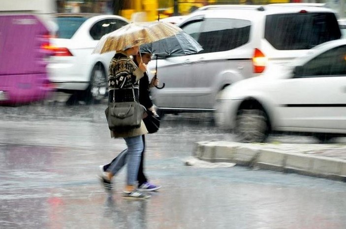 Marmara ve Ege için dolu, sağanak ve fırtına uyarısı