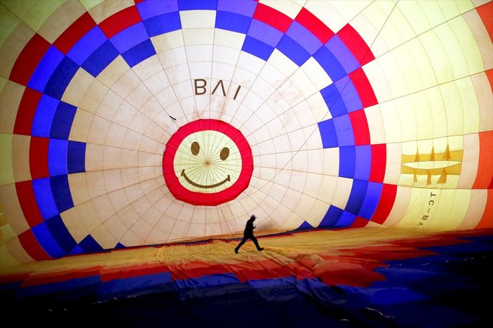 Yerli sıcak hava balonları ilk kez turist taşıdı