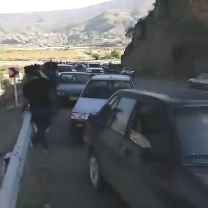Ermeni askerler, Güney Azerbaycan sınırından koşarak kaçtı