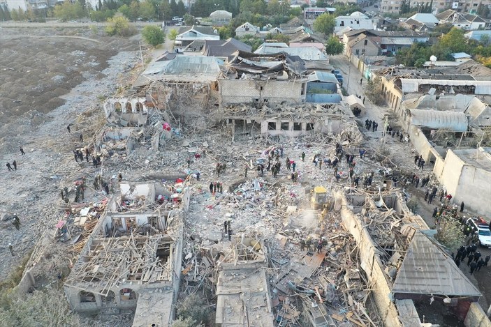 Ermenistan, Azerbaycan'da 61 sivili katletti