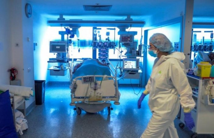 Belçika'da koronavirüs salgınında hastanelerdeki doluluk oranı artıyor