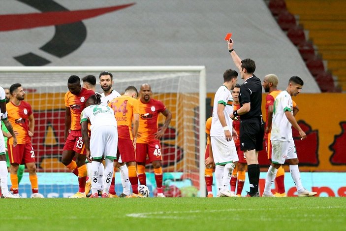 Galatasaray'da Etebo oyundan atıldı