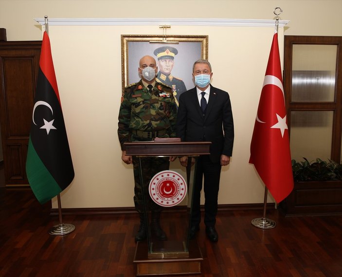 Hulusi Akar, Libya Genelkurmay Başkanı El-Haddad ile görüştü