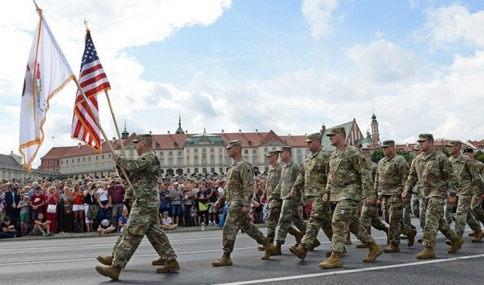 ABD, Almanya'daki askerlerini Doğu Avrupa'ya taşıyor