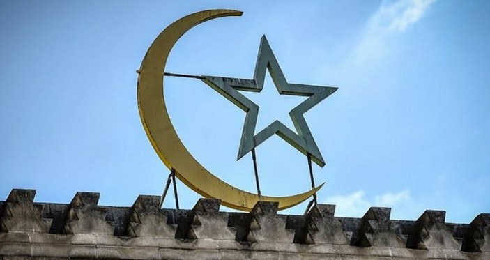 Fransa’da camilere yönelik saldırılar artıyor