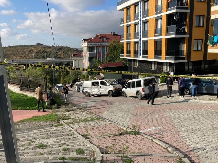 Arnavutköy'de 2 milyon liralık vurgun yapan çete çökertildi