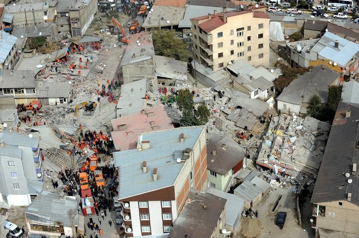 Van depreminde enkazdan çıkarılanlar yaşadıklarını unutamıyor