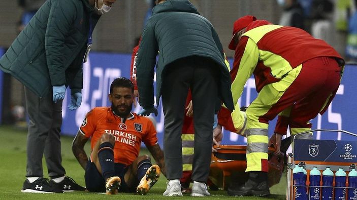 Başakşehirli Junior Caiçara ameliyat oldu