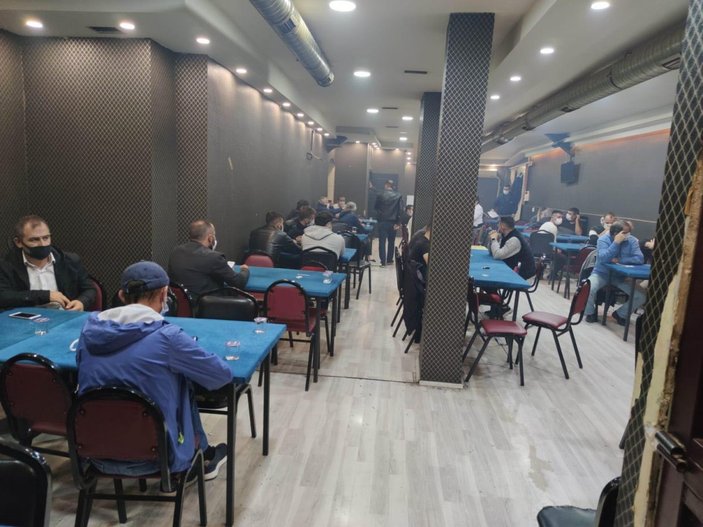 Eskişehir’de kumar oynarken yakalanan 33 kişiye para cezası