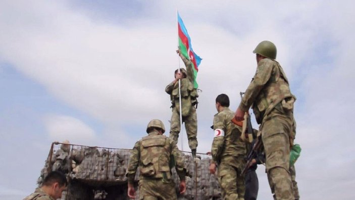 Azerbaycan'da şehit asker ve sivillerin kredi borçlarının silinmesi kararlaştırıldı