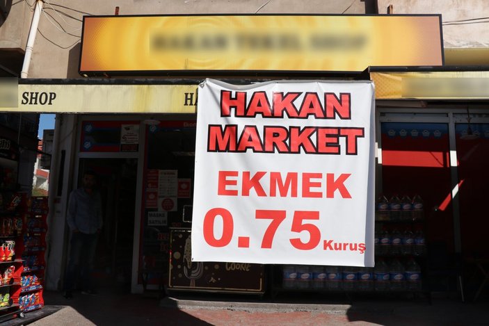 Zonguldak'ta ekmeği 0,75 kuruştan satan mahalle bakkalı vatandaşları mutlu etti