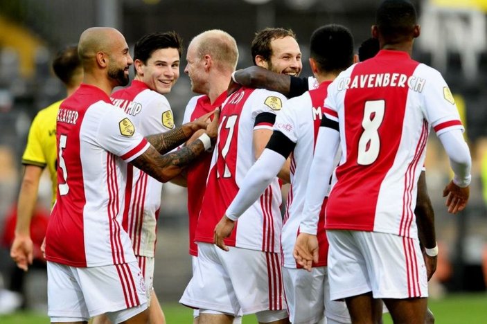 Ajax'tan 13 gol yiyen Crooij: Aynaya bakamıyorum