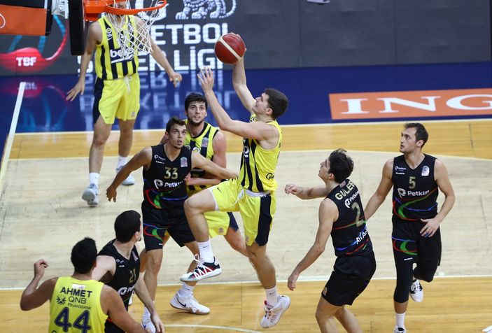 Fenerbahçe, Aliağa Petkimspor'u kolay geçti