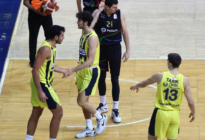 Fenerbahçe, Aliağa Petkimspor'u kolay geçti